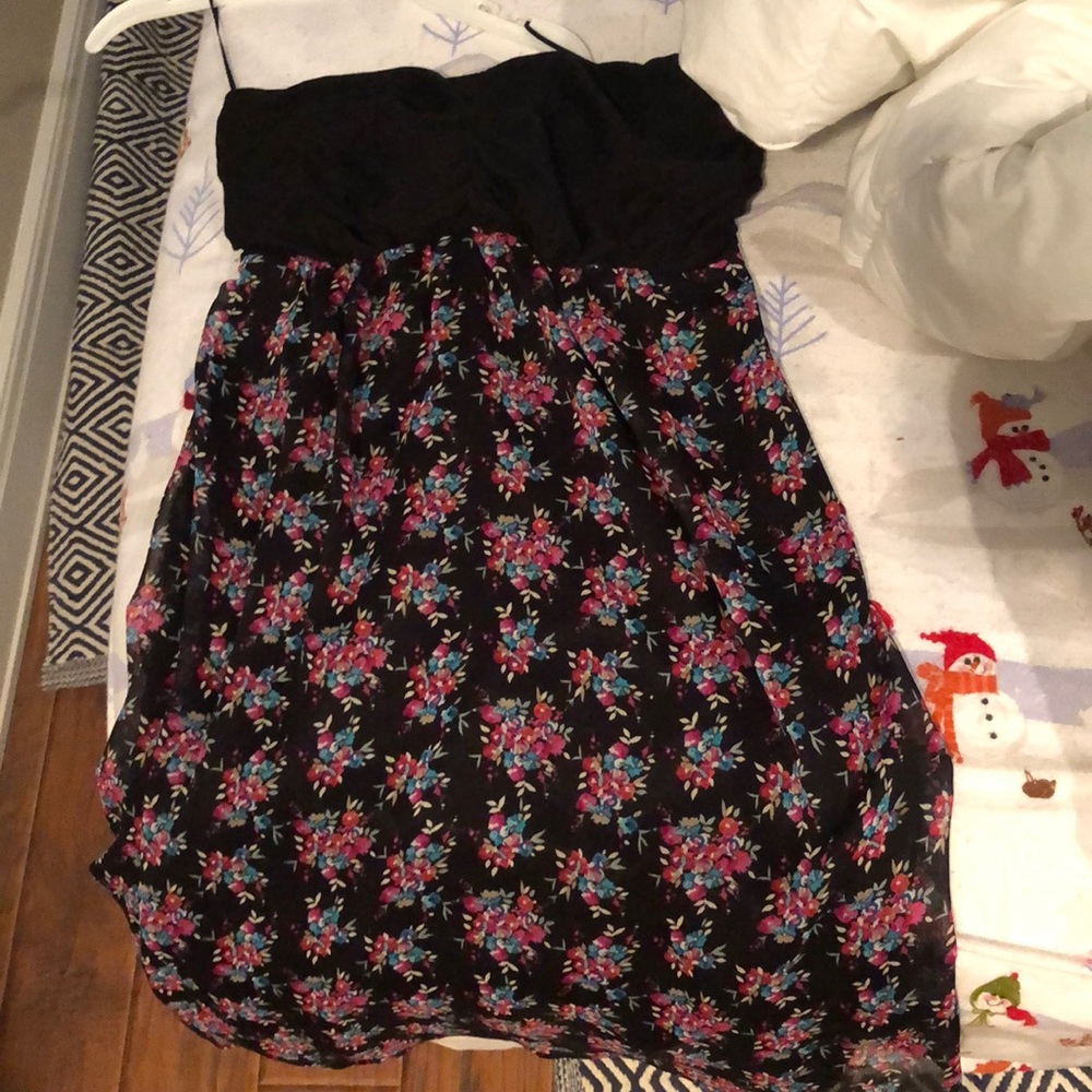 Express small strapless dress!